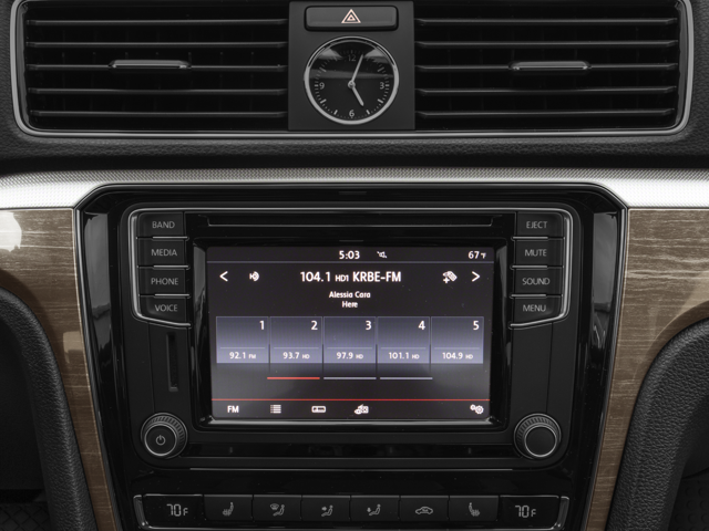 2018 Volkswagen Passat 2.0T SE w/Technology w/Technology