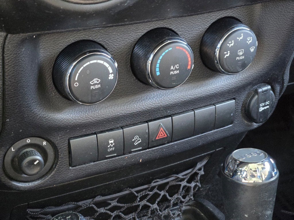 2015 Jeep Wrangler Sport