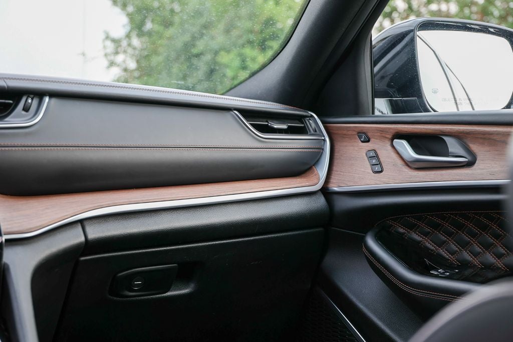 2022 Jeep Grand Cherokee L Summit