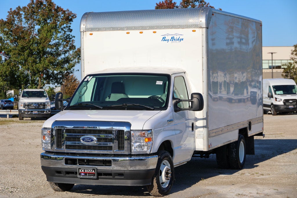 2024 Ford E-350SD Base Cutaway
