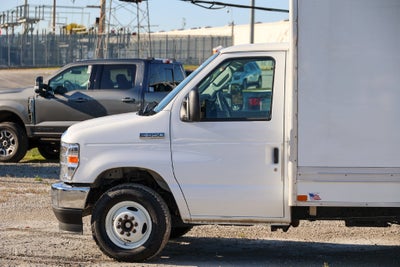 2024 Ford E-350SD Base Cutaway