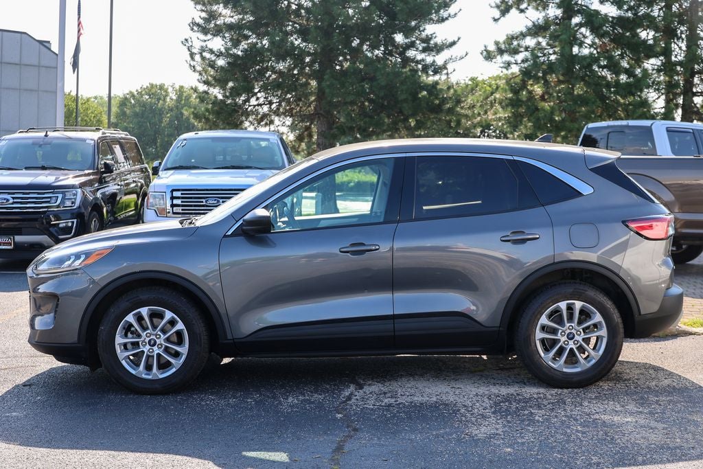2022 Ford Escape Hybrid SE