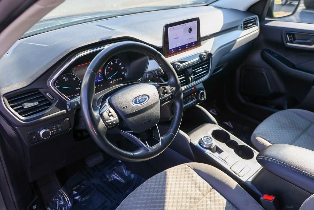 2022 Ford Escape Hybrid SE