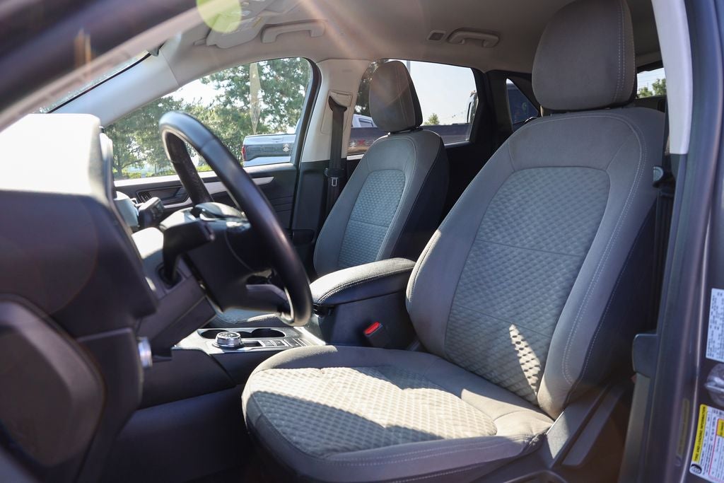 2022 Ford Escape Hybrid SE
