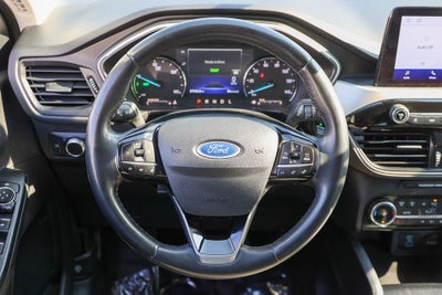 2022 Ford Escape Hybrid SE