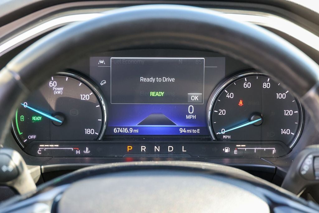 2022 Ford Escape Hybrid SE