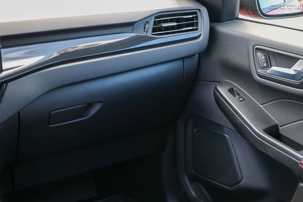 2025 Ford Escape ST-Line Elite