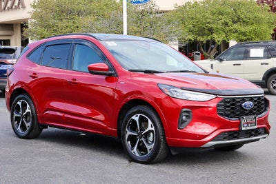 2025 Ford Escape ST-Line Elite