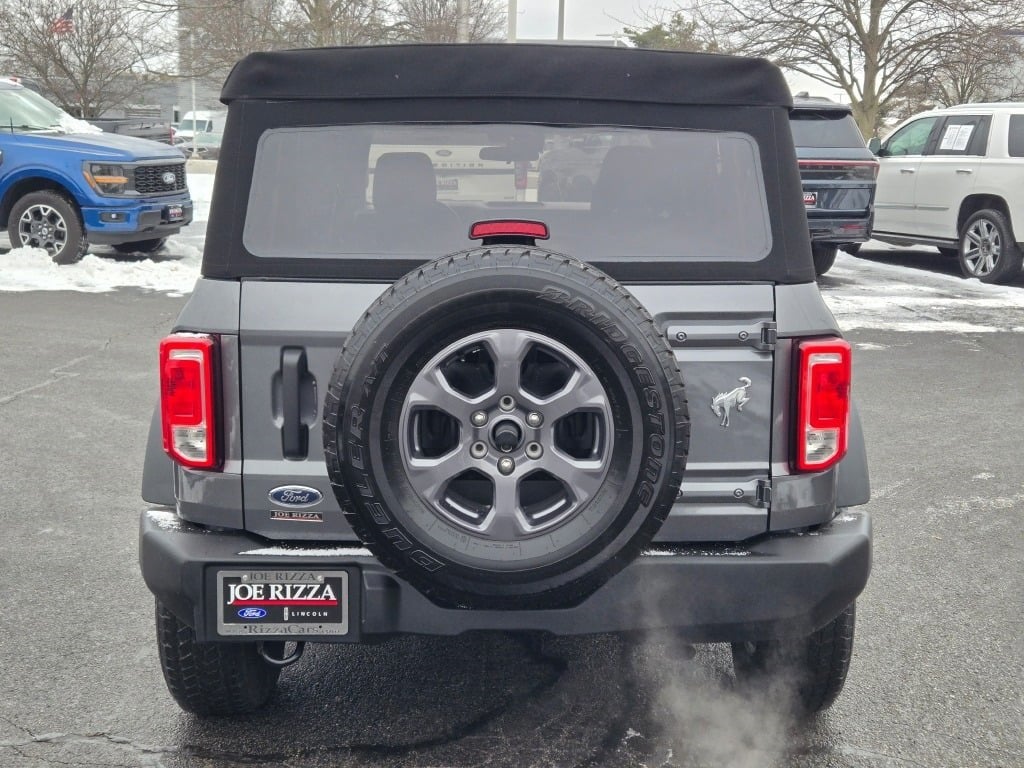 2023 Ford Bronco Base