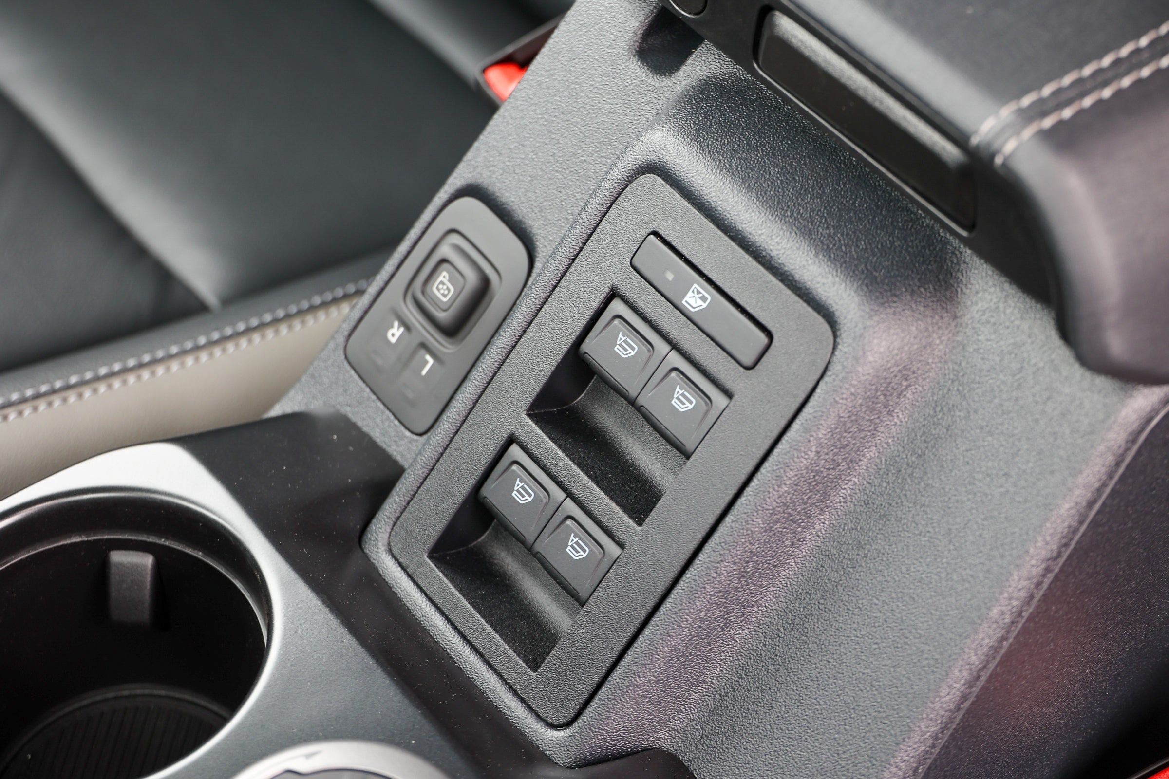 2026 Ford Bronco Outer Banks Coastal Package