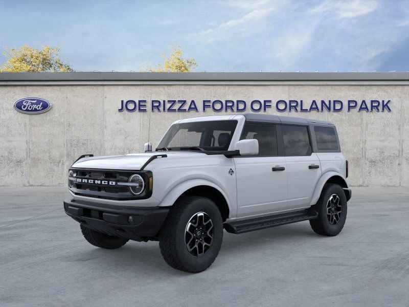 2026 Ford Bronco Outer Banks Matte Black Package