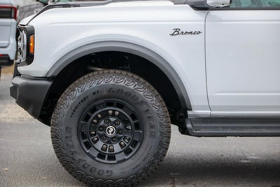 2026 Ford Bronco Outer Banks Matte Black Package