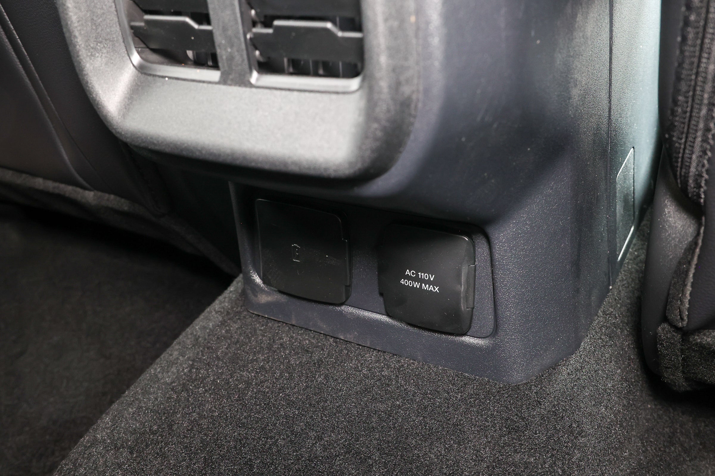 2026 Ford Bronco Outer Banks Matte Black Package