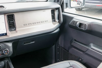 2026 Ford Bronco Outer Banks Matte Black Package