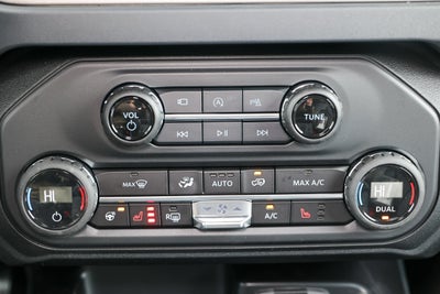 2026 Ford Bronco Outer Banks Matte Black Package