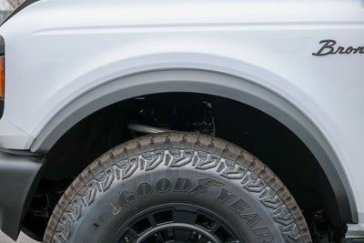 2026 Ford Bronco Outer Banks Matte Black Package