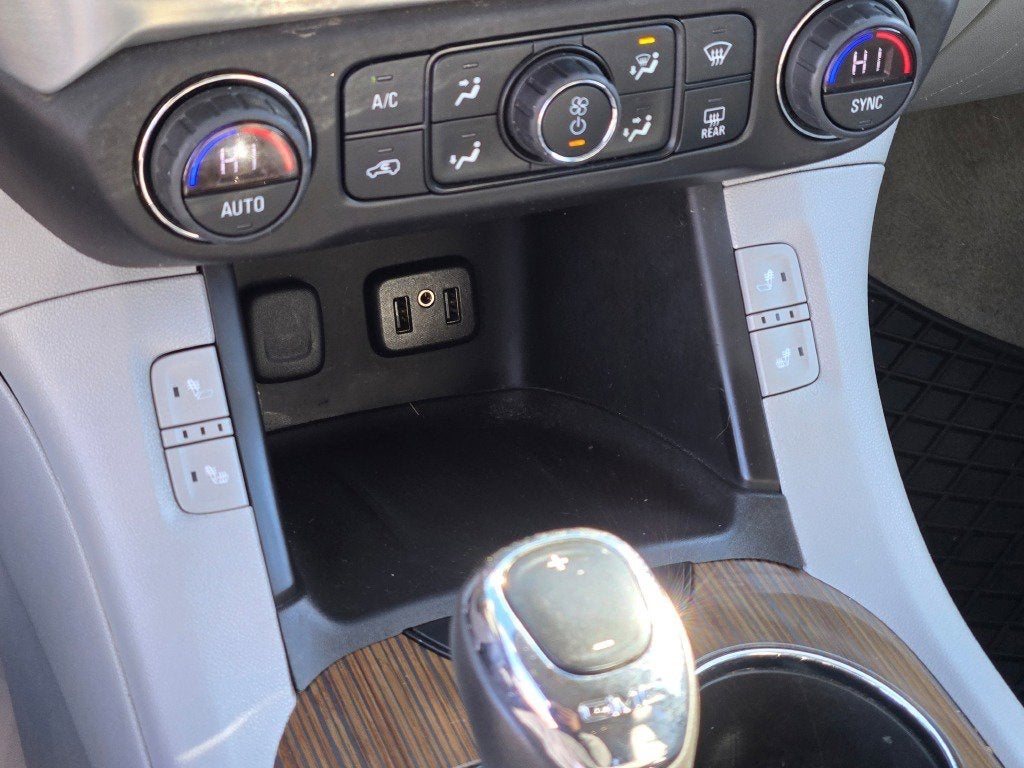 2017 GMC Acadia SLE-2