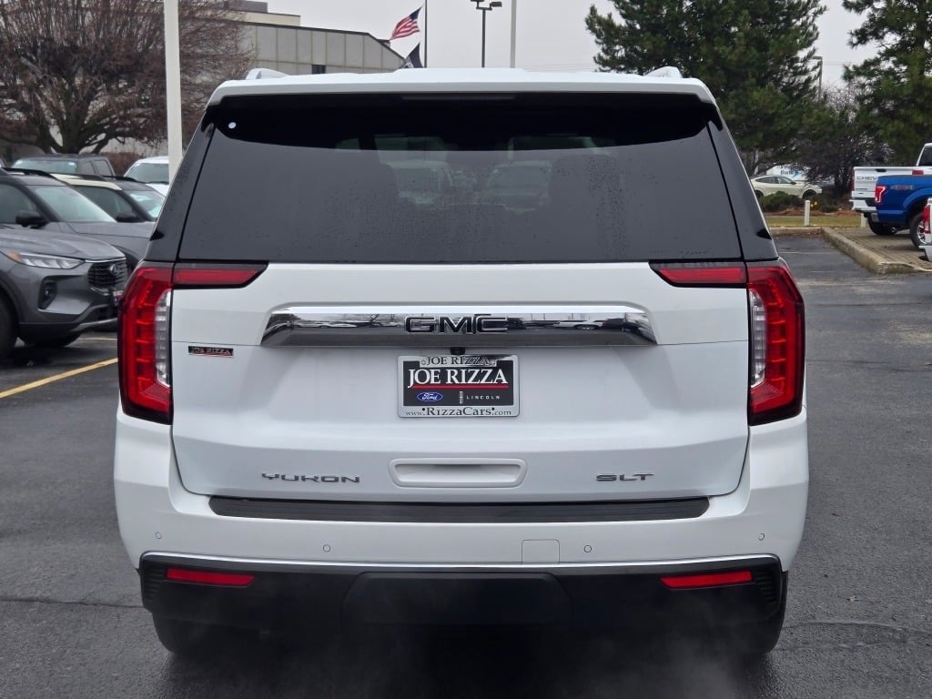 2023 GMC Yukon SLT