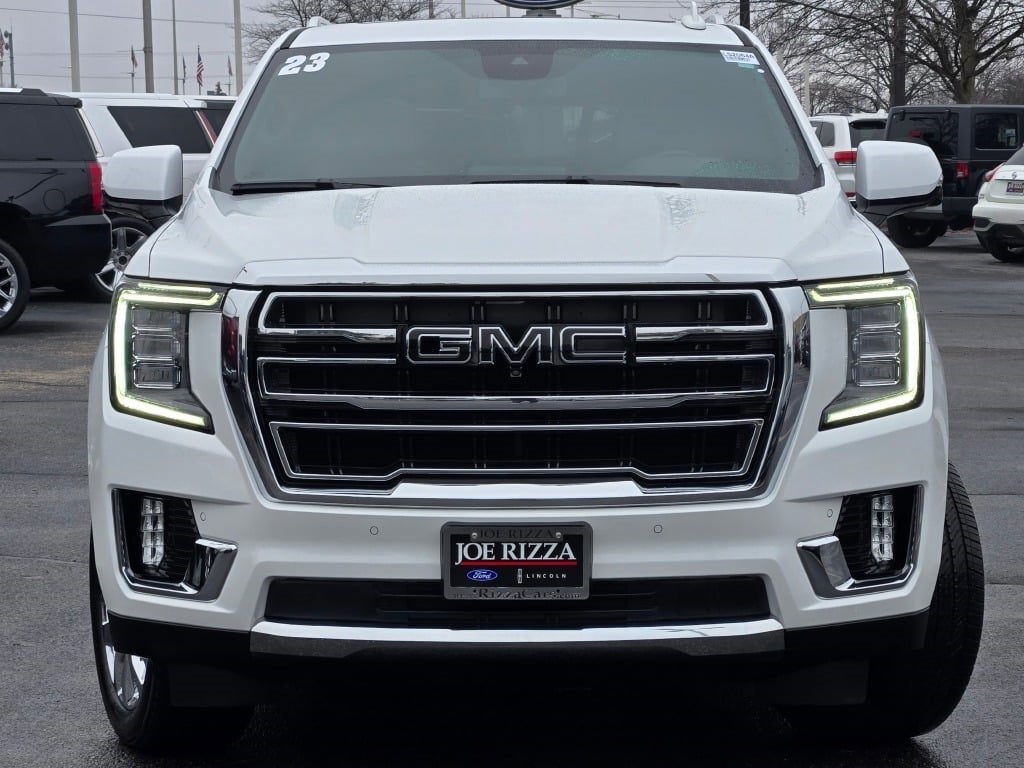 2023 GMC Yukon SLT