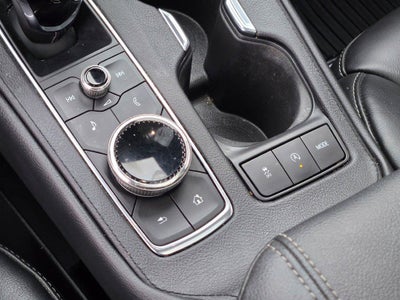 2021 Cadillac XT4 Premium Luxury