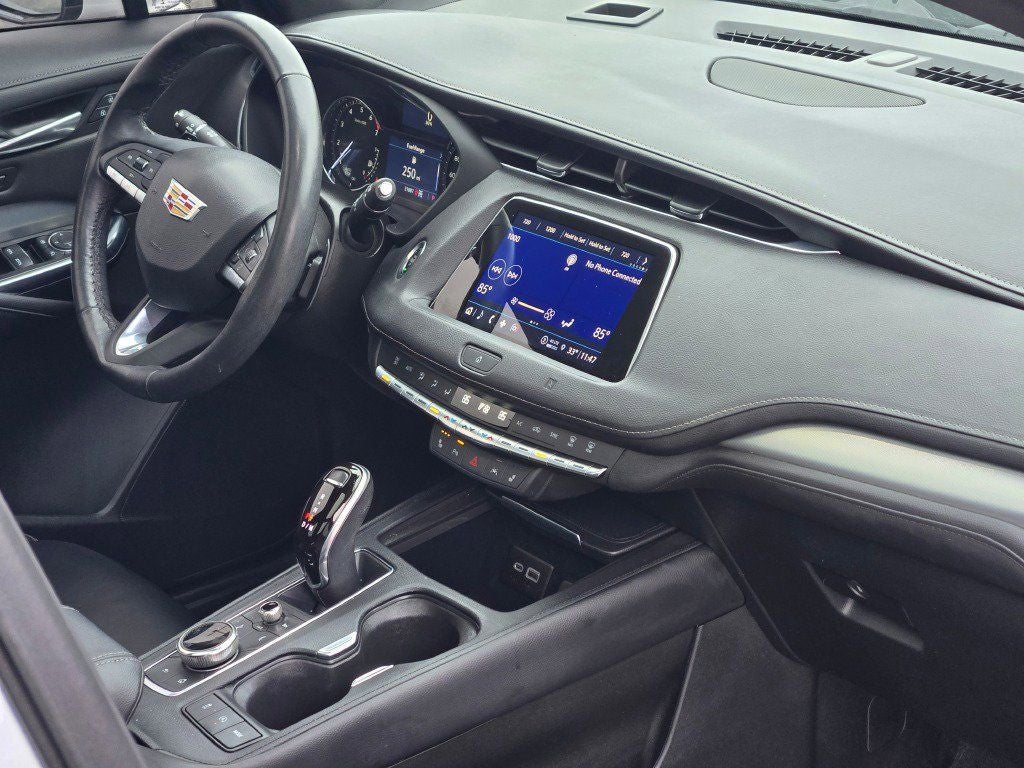 2021 Cadillac XT4 Premium Luxury