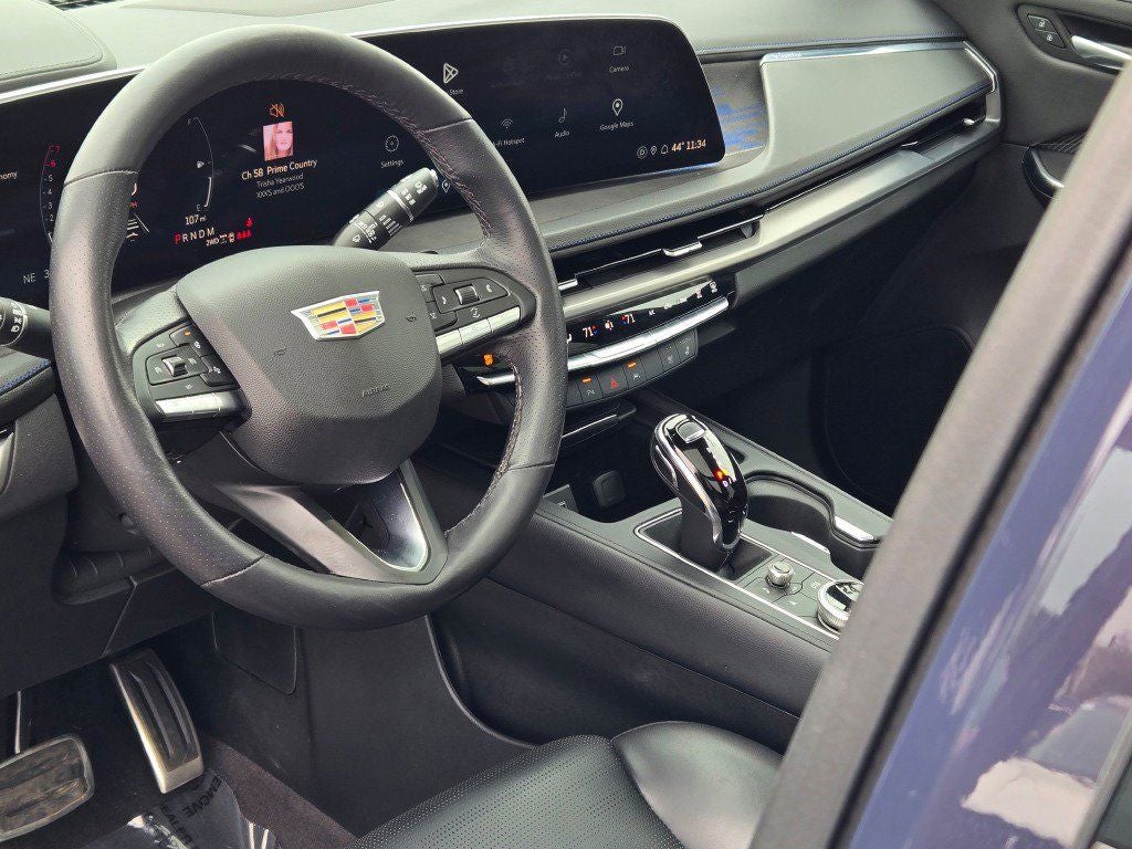 2024 Cadillac XT4 Sport