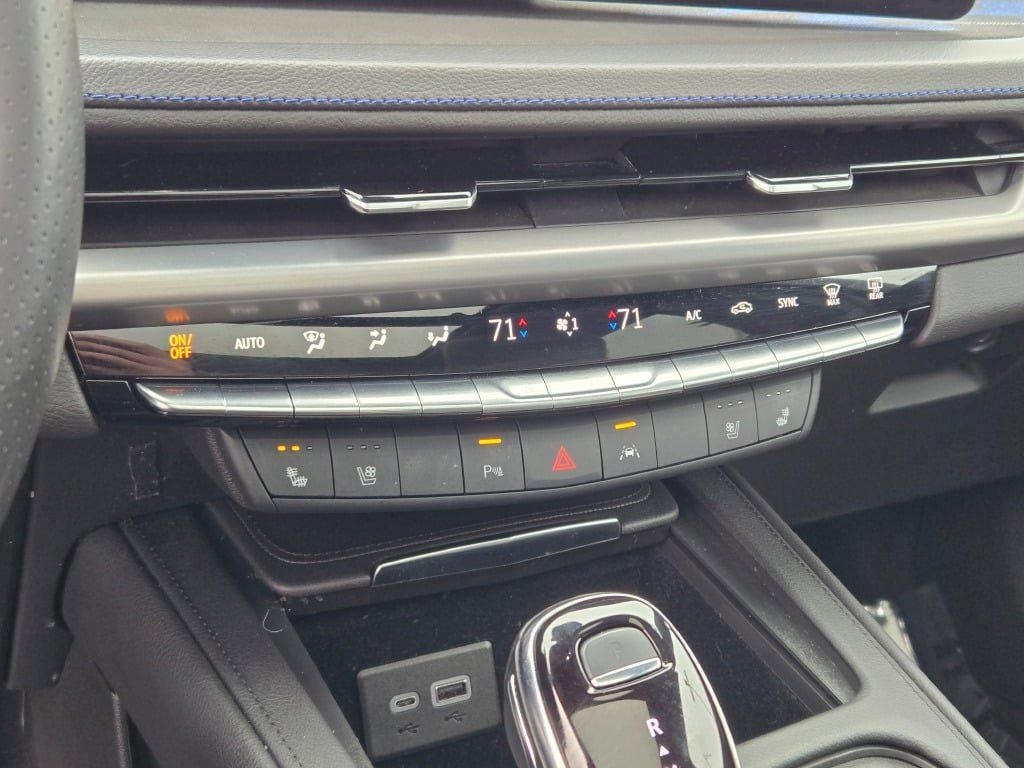 2024 Cadillac XT4 Sport