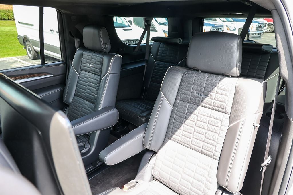2025 Cadillac Escalade ESV Premium Luxury Platinum