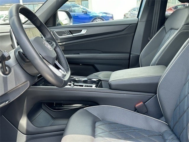 2024 Volkswagen Atlas Cross Sport 2.0T SEL Premium R-Line