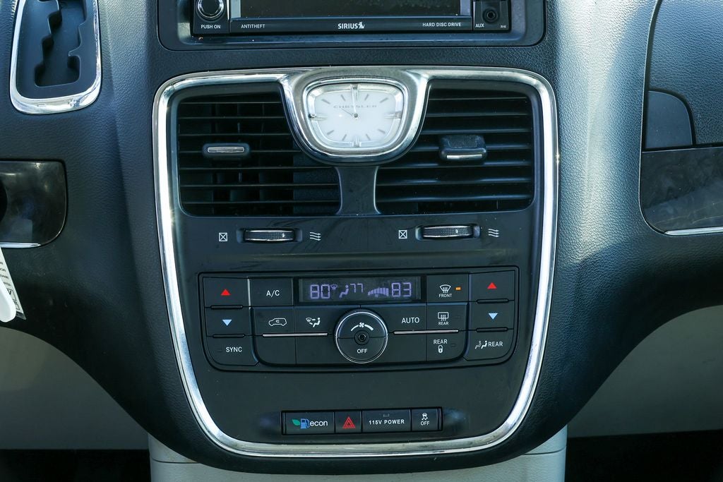 2014 Chrysler Town & Country Touring