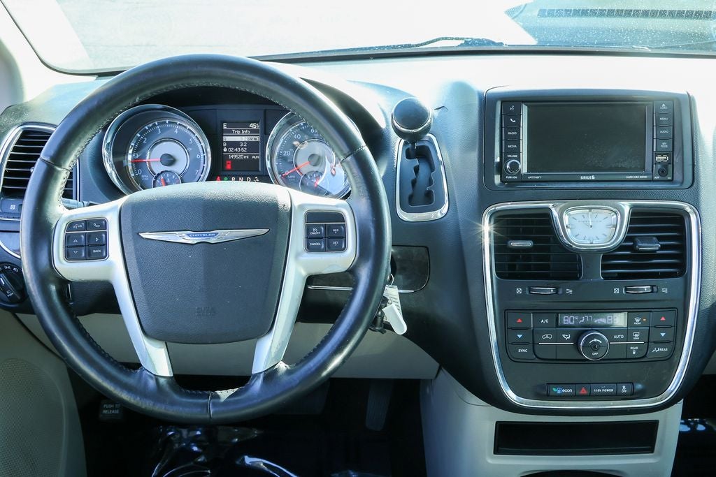 2014 Chrysler Town & Country Touring