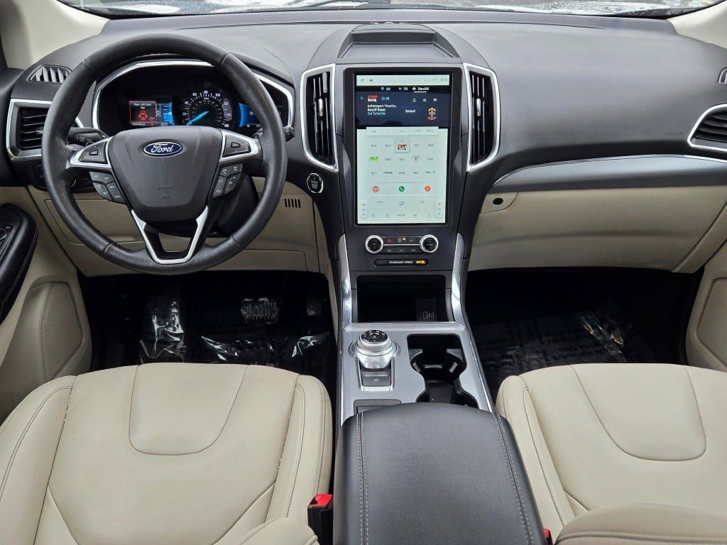 2021 Ford Edge Titanium