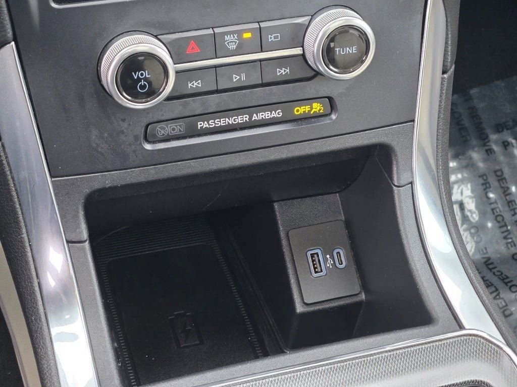 2021 Ford Edge Titanium