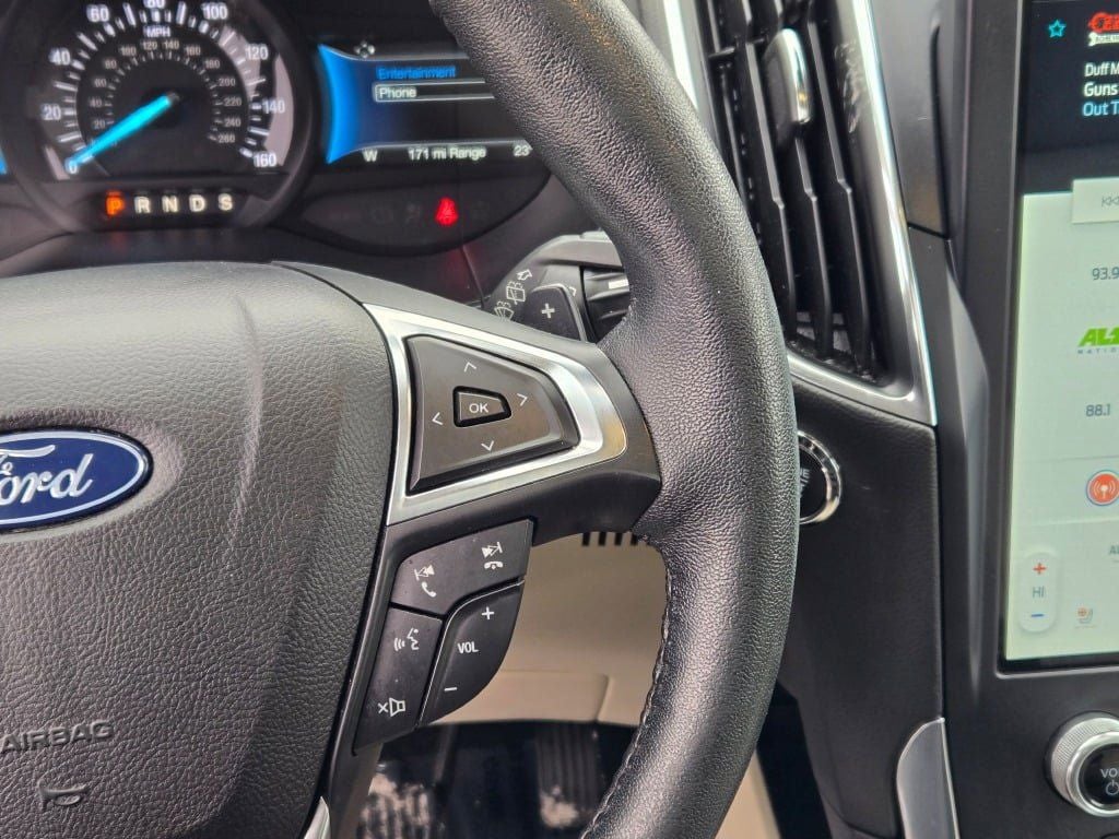 2021 Ford Edge Titanium