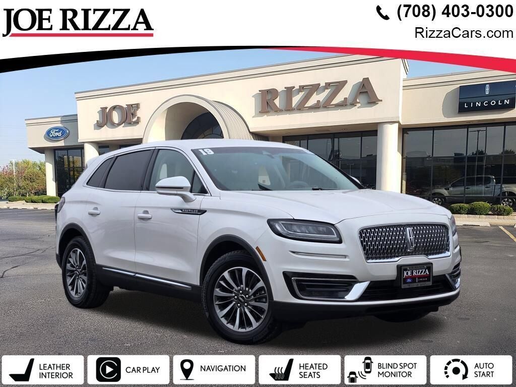 2019 Lincoln Nautilus Select