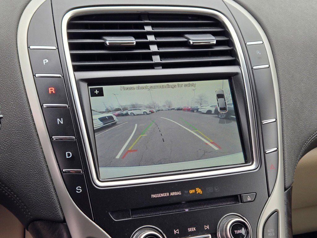 2019 Lincoln Nautilus Select