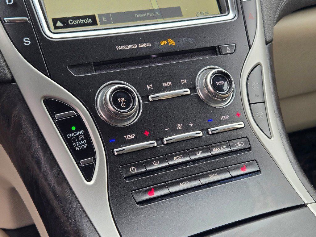 2019 Lincoln Nautilus Select