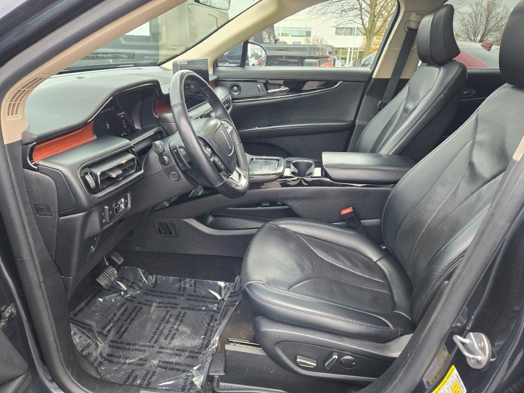 2021 Lincoln Nautilus Reserve