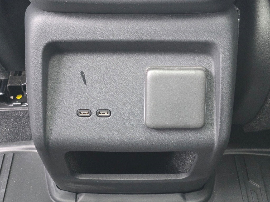 2025 Cadillac OPTIQ Luxury