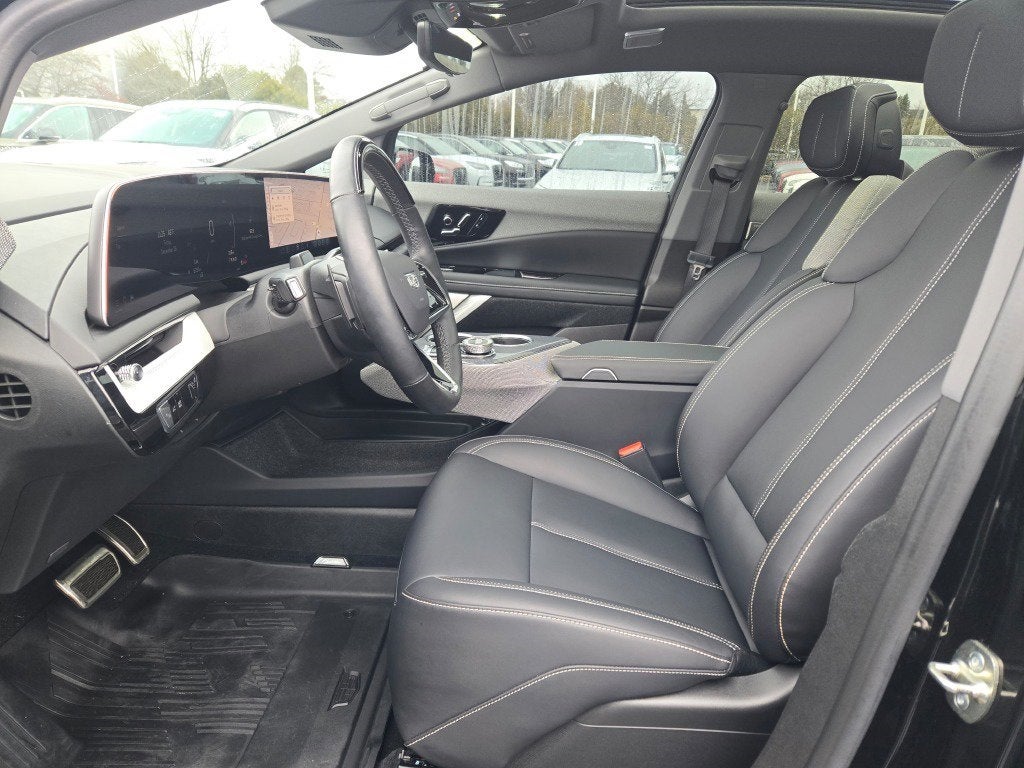 2025 Cadillac OPTIQ Luxury