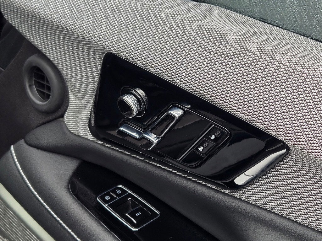 2025 Cadillac OPTIQ Luxury