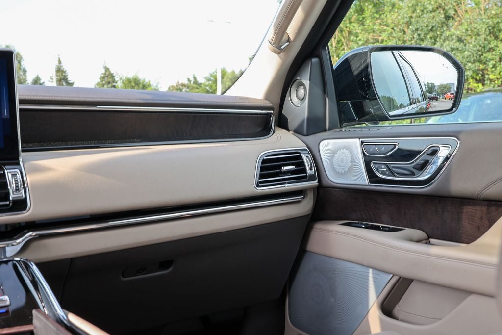 2022 Lincoln Navigator Reserve