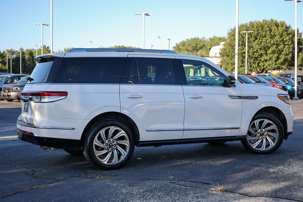2022 Lincoln Navigator Reserve
