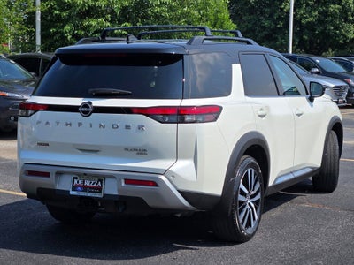 2024 Nissan Pathfinder Platinum