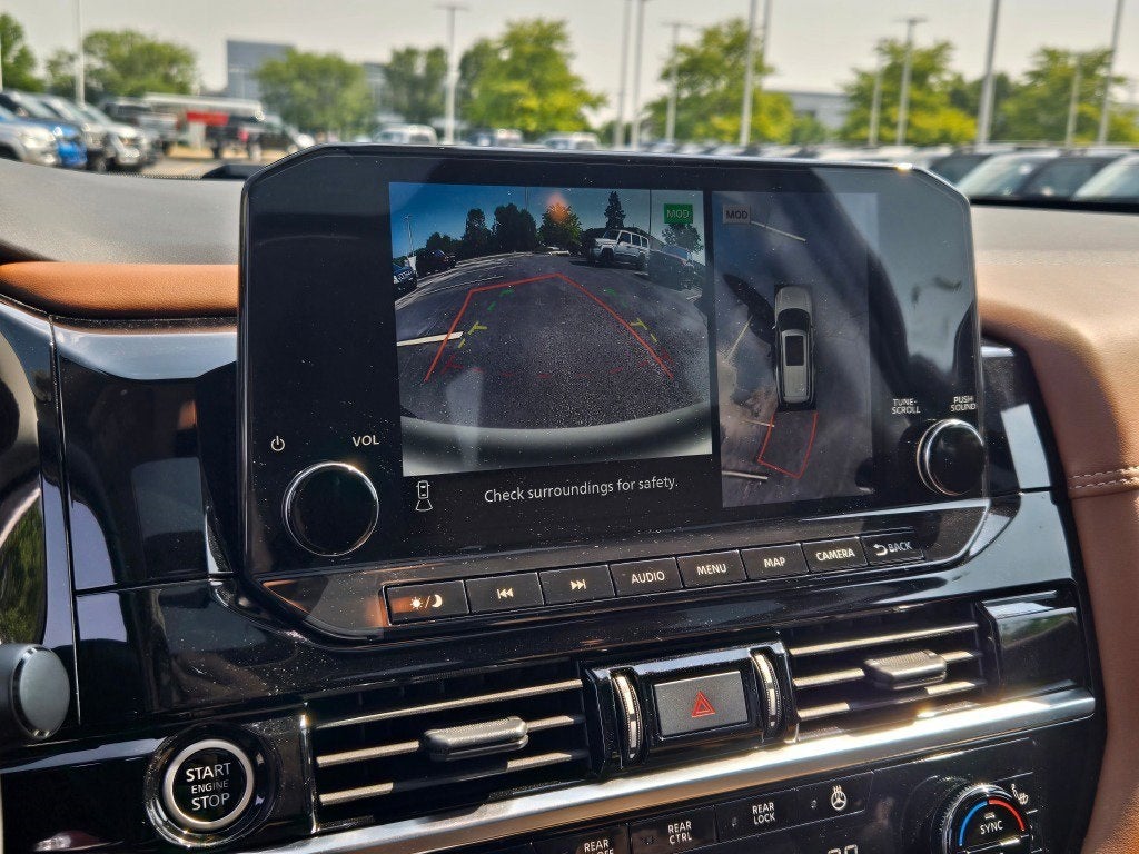 2024 Nissan Pathfinder Platinum