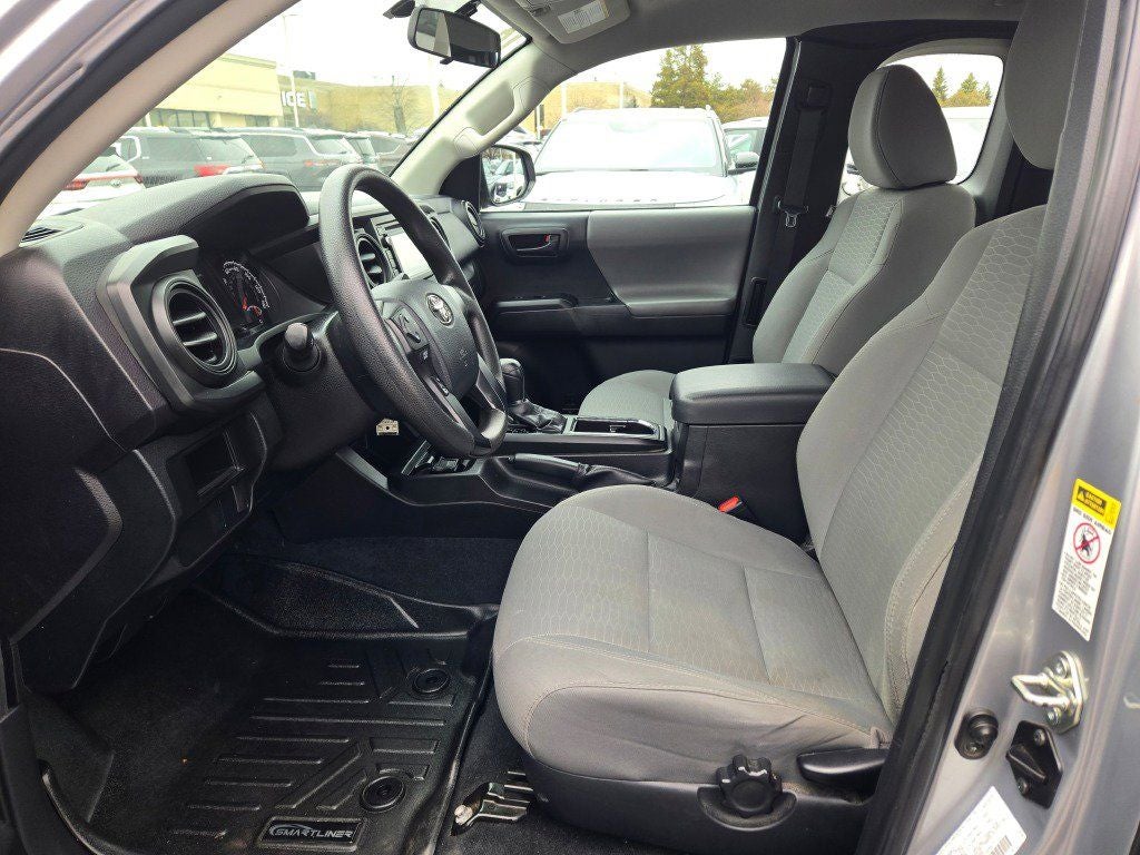 2016 Toyota Tacoma SR