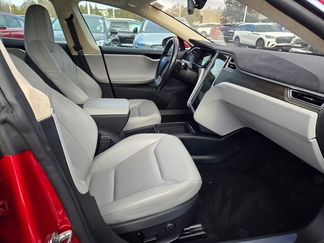 2016 Tesla Model S 90D