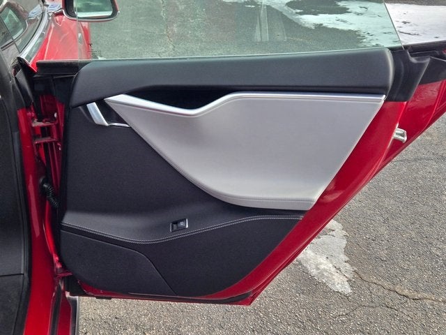 2016 Tesla Model S 90D