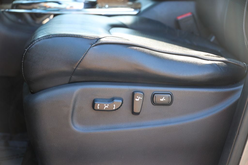 2011 INFINITI QX56 Base