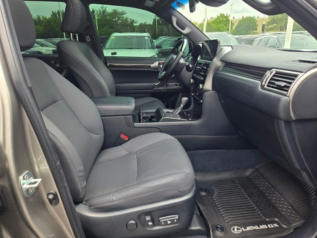 2023 Lexus GX 460
